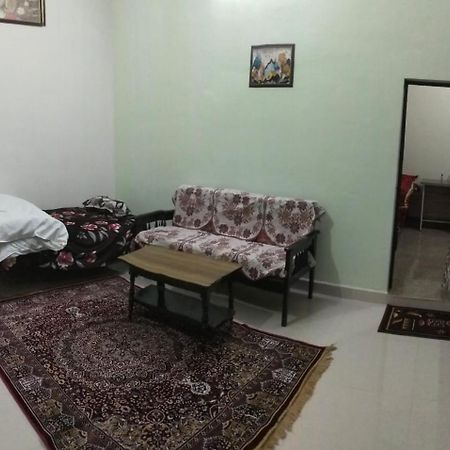 Ashoka Homestay Prayagraj Bagian luar foto