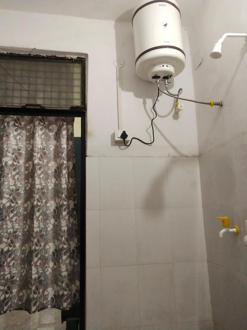 Ashoka Homestay Prayagraj Bagian luar foto