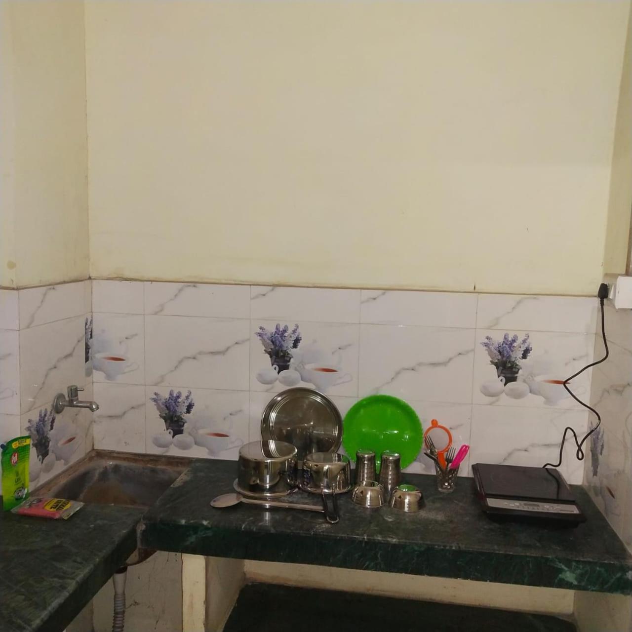 Ashoka Homestay Prayagraj Bagian luar foto