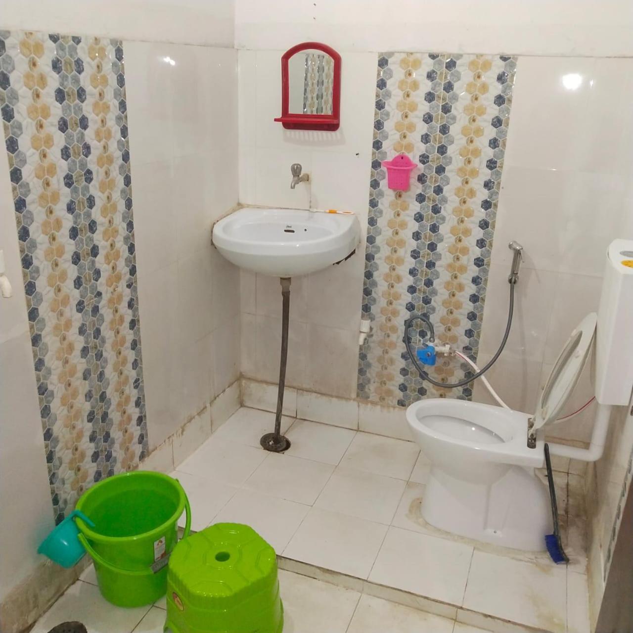 Ashoka Homestay Prayagraj Bagian luar foto