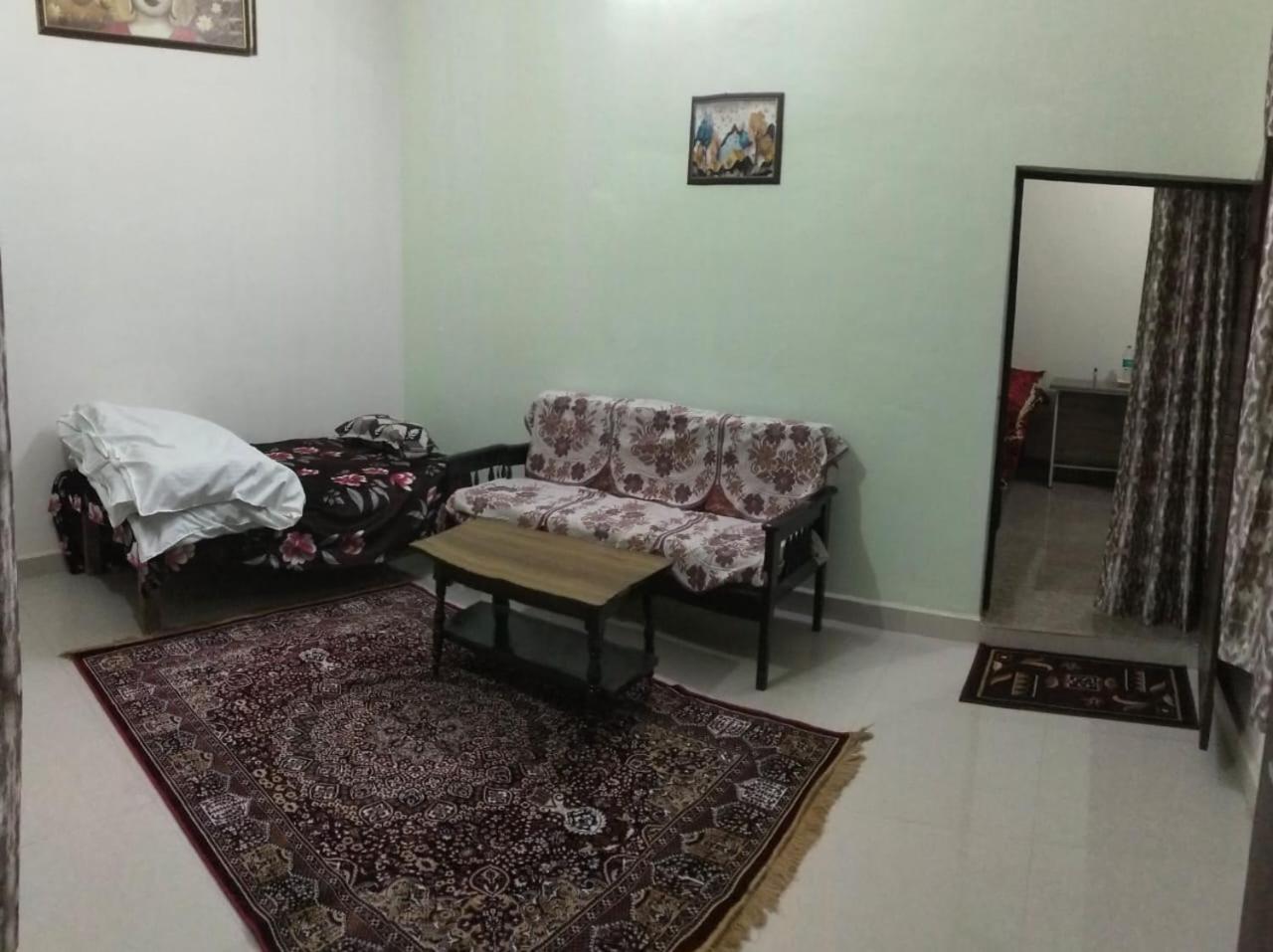 Ashoka Homestay Prayagraj Bagian luar foto